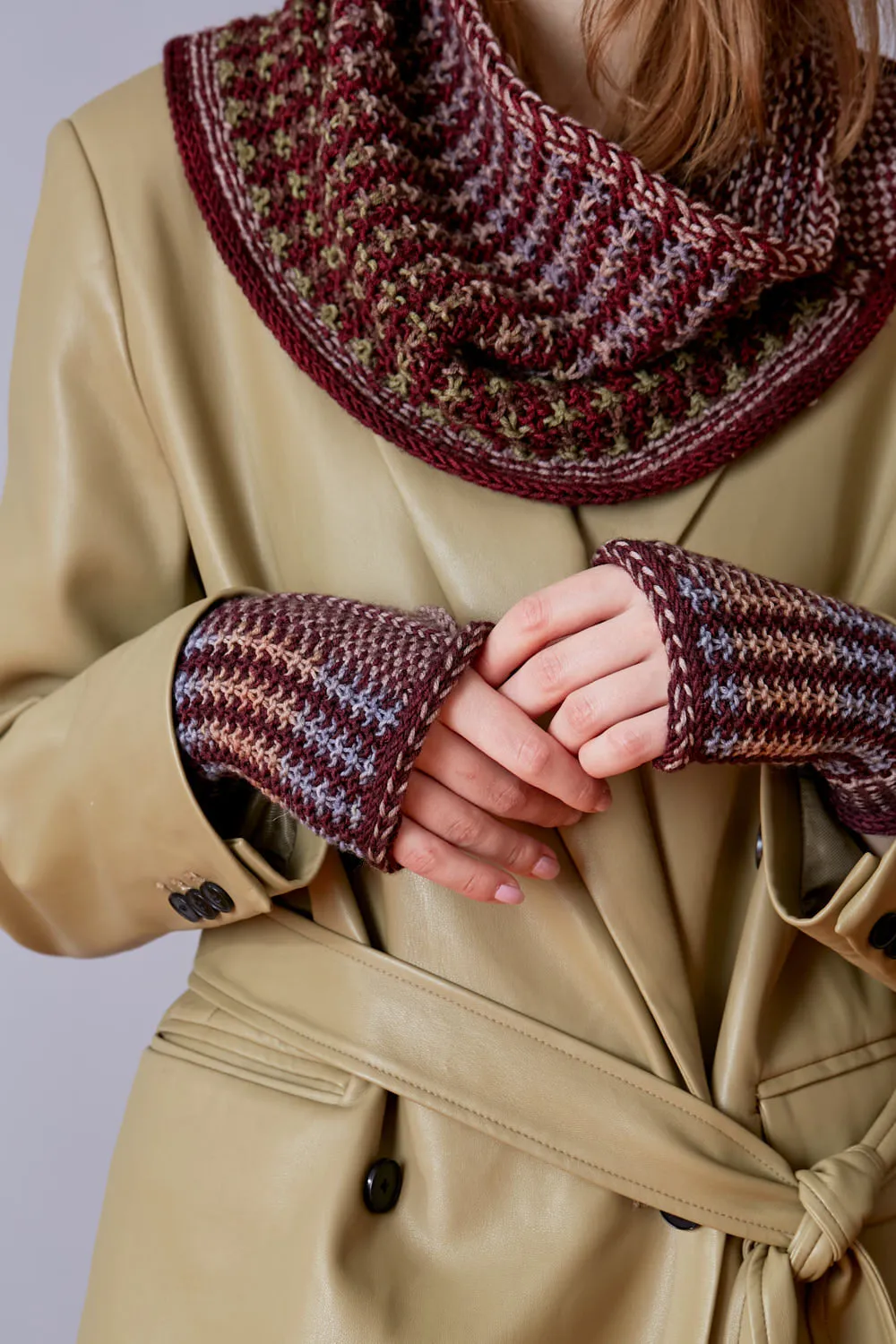 Architrave Cowl & Mitts