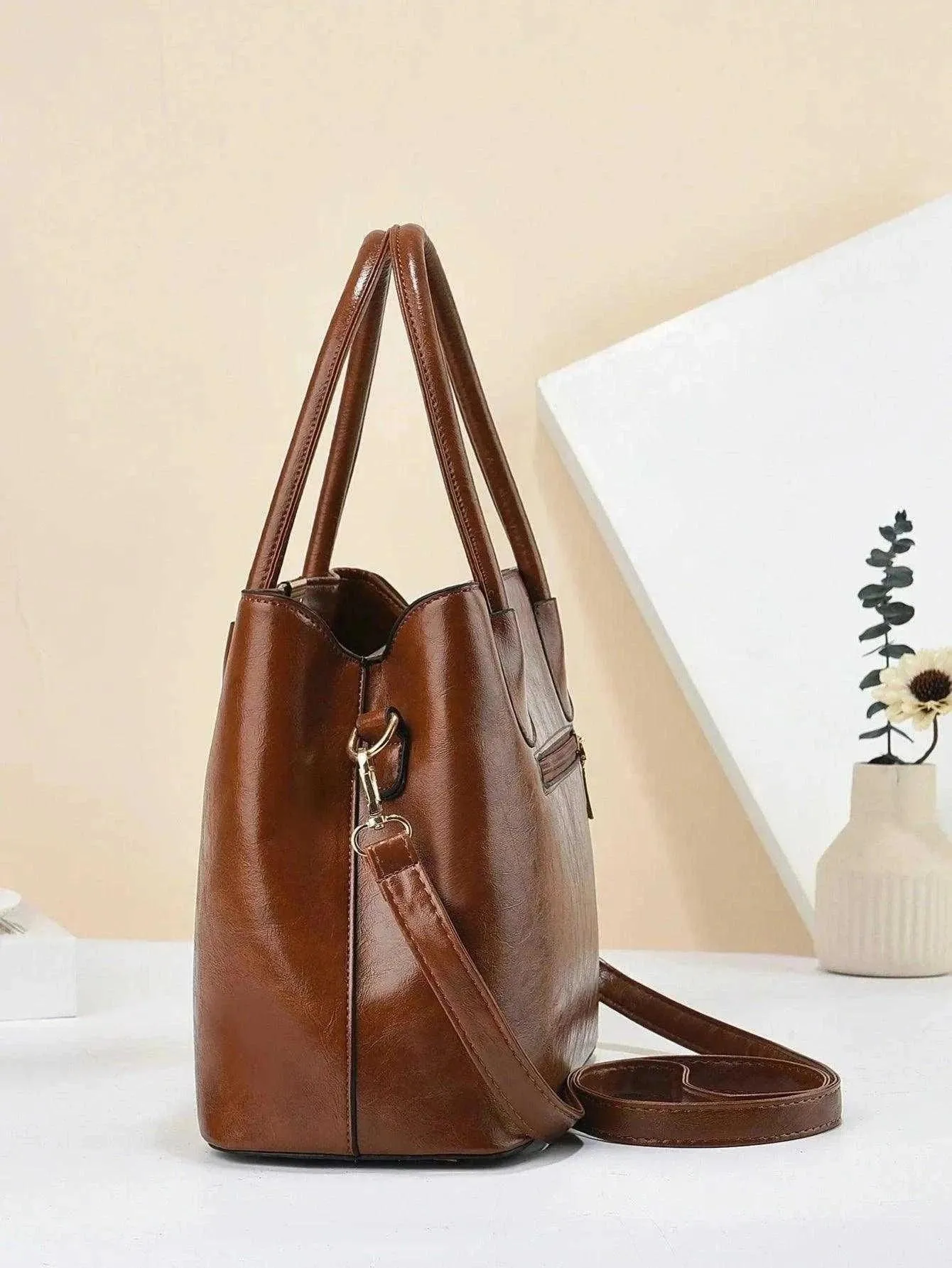 Elegant Retro PU Leather Handbags - Trendy Office Bags - WSH007