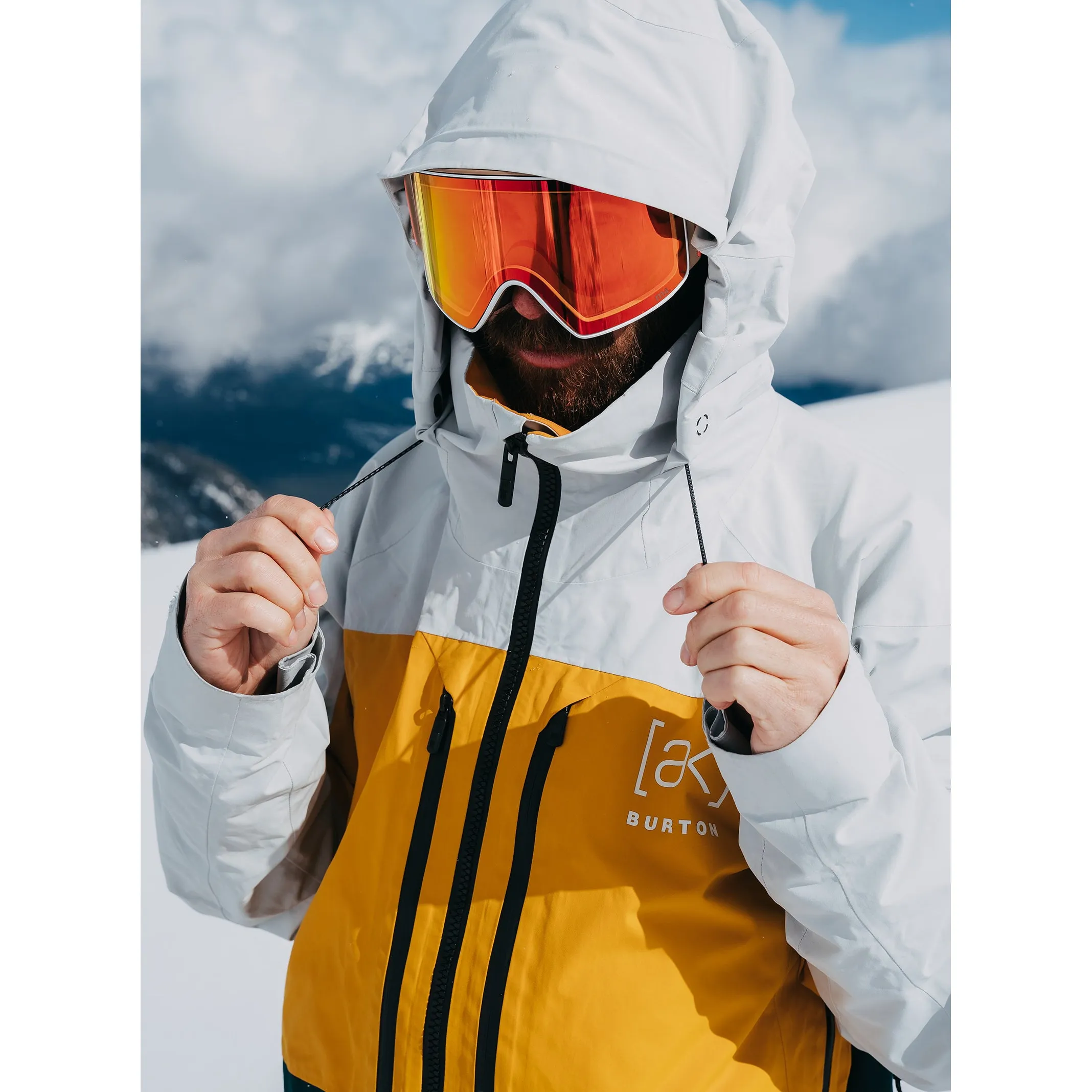 M AK GORE SWASH JACKET GRAY CLOUD / GOLDENROD / DEEP EMERALD