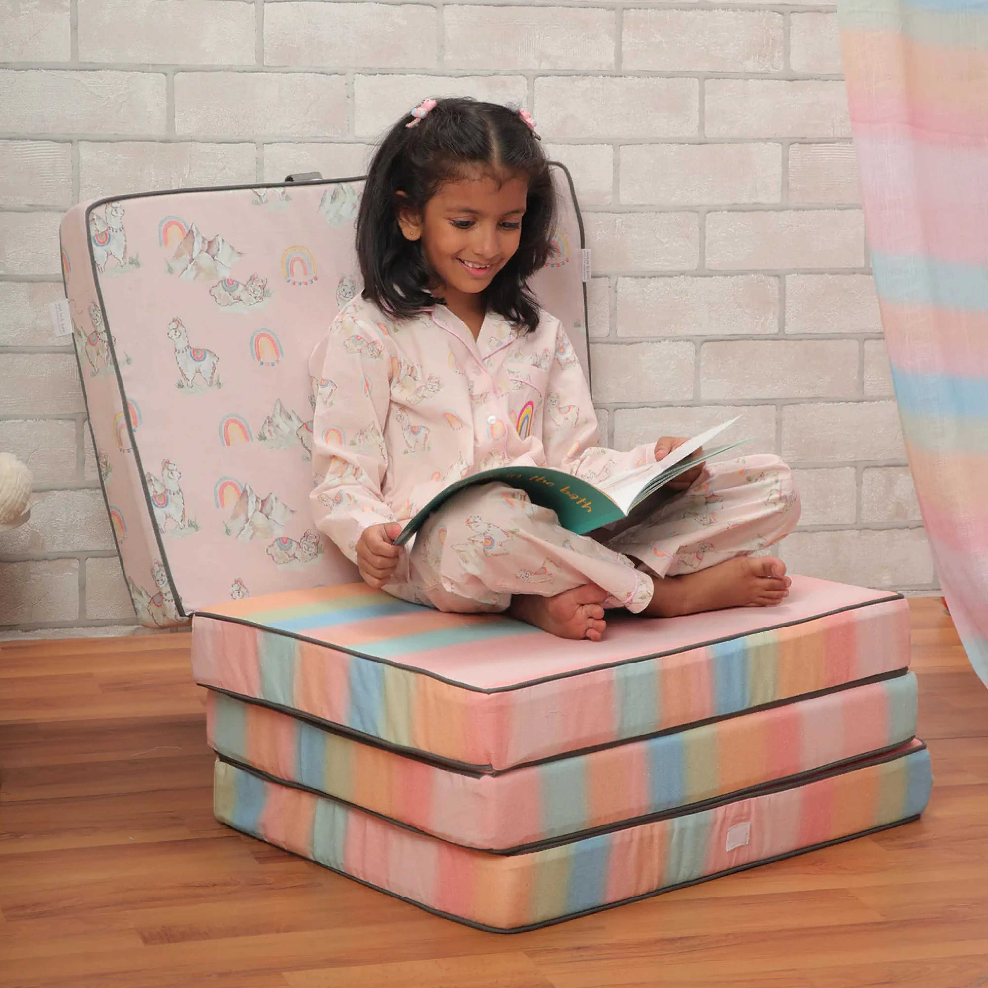 Ooh La Llama Foldable Mattress