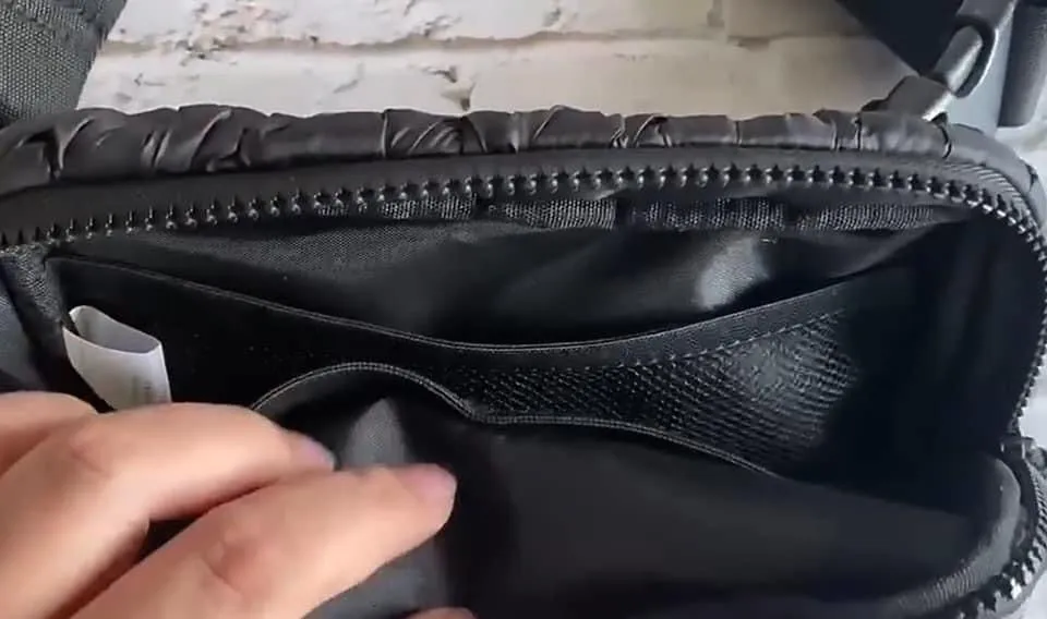PUFFER SLING BAGS