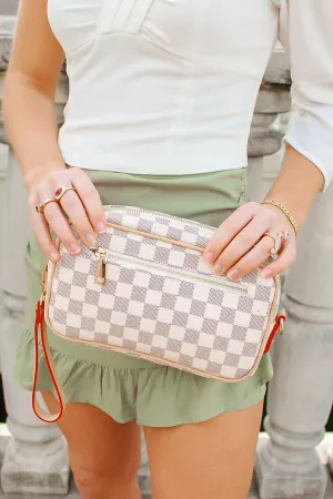 White Checkered Pattern Toiletry Bag